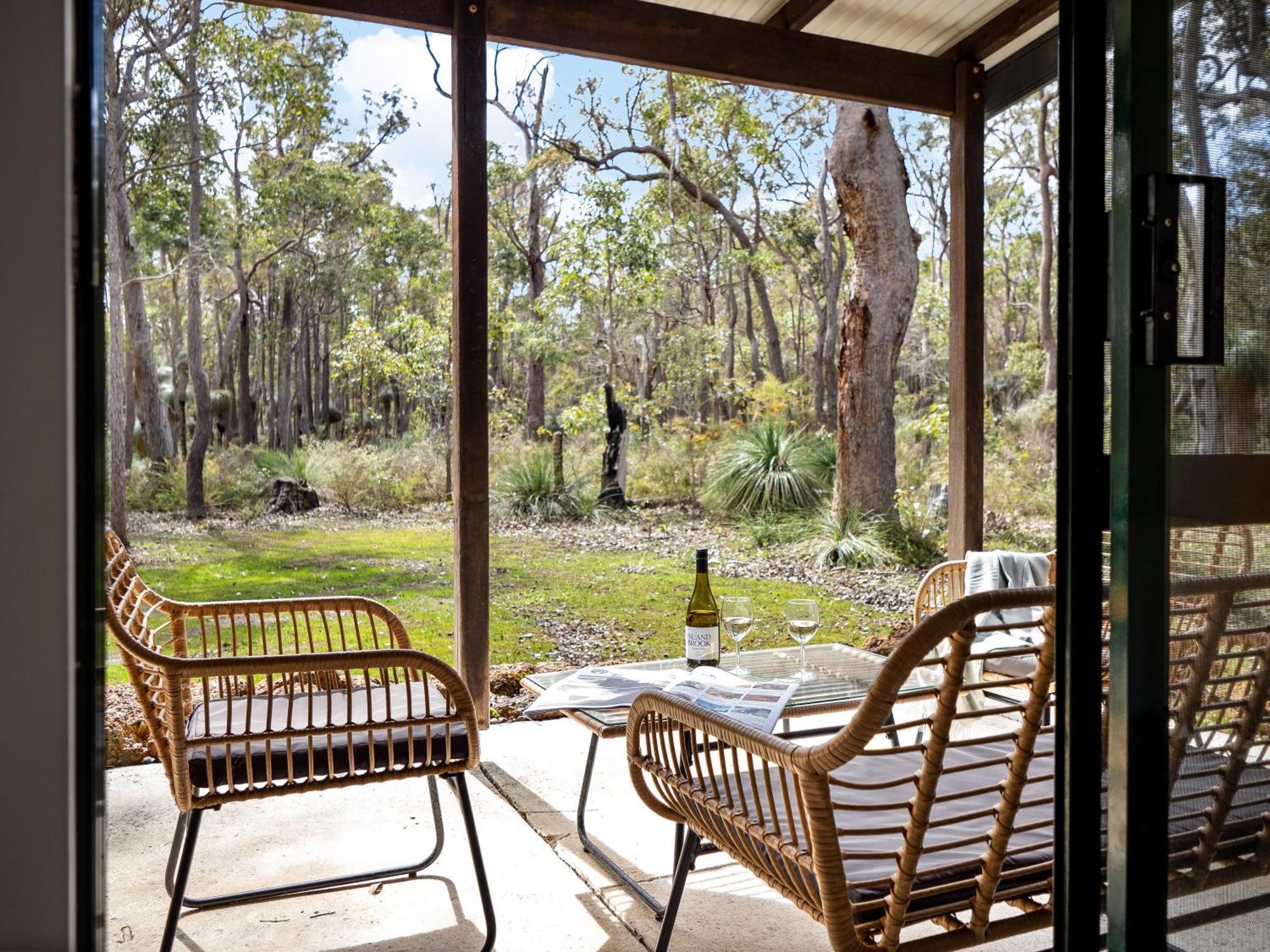 Island Brook Estate Vineyard And Chalets Yelverton Bagian luar foto